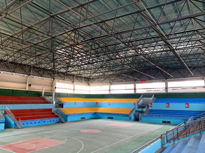 和平体育馆网架